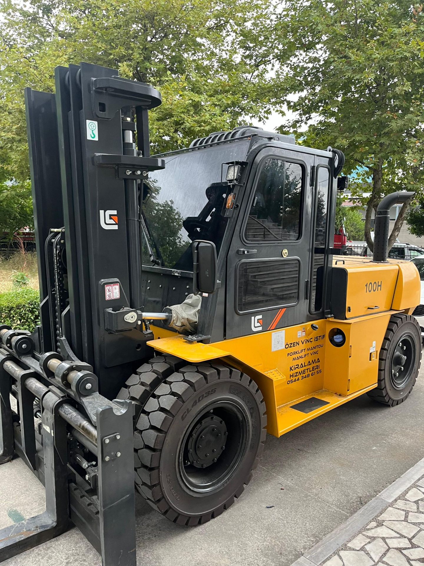 Forklift